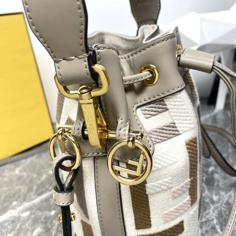 Fendi Bucket Bags 4081-0038