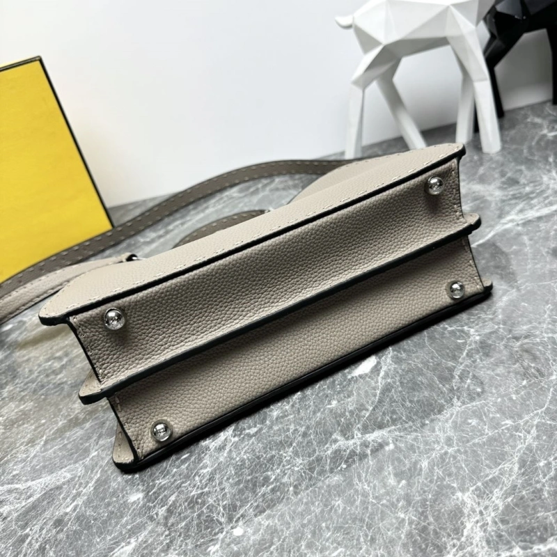 Fendi Top Handle Bags 4081-0043