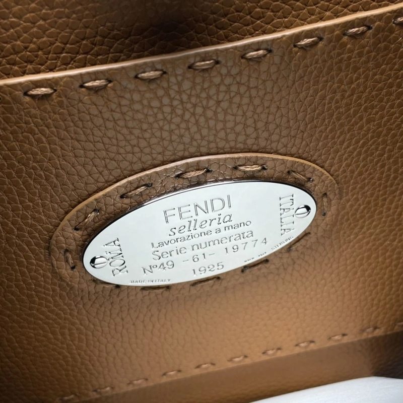 Fendi Top Handle Bags 4081-0044