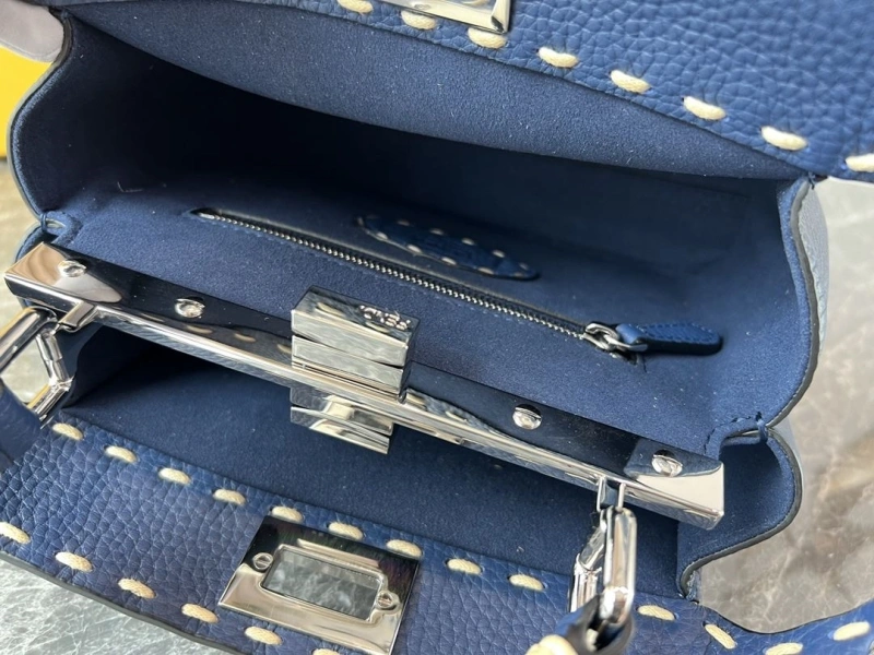 Fendi Top Handle Bags 4081-0063