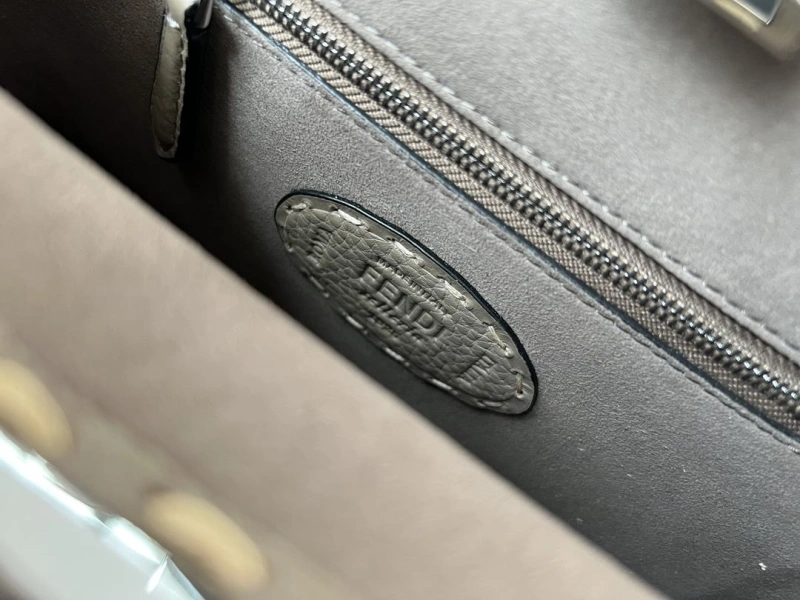Fendi Top Handle Bags 4081-0065
