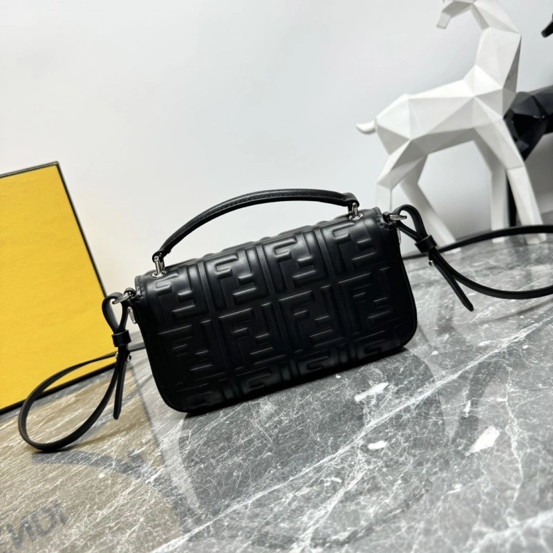 Fendi Baguette Bags 4081-0069