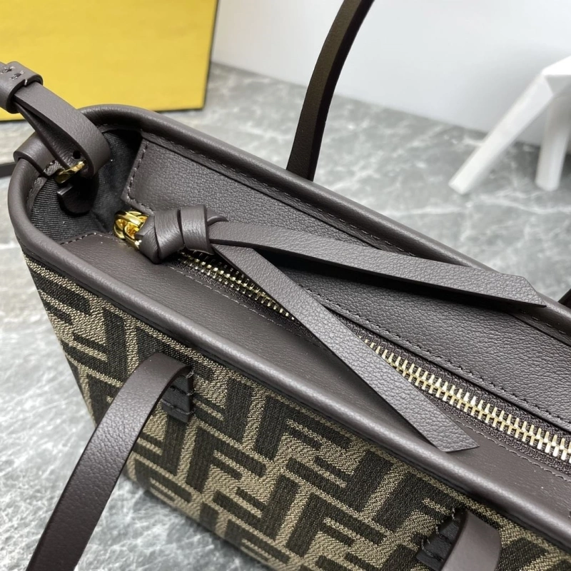 Fendi Shopping Bags 4081-0079