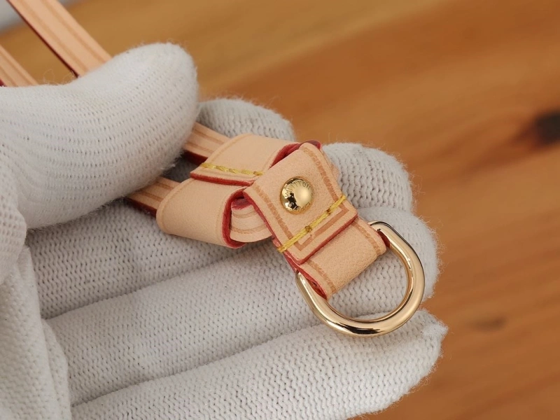 LV Shopping Bags 4081-0901