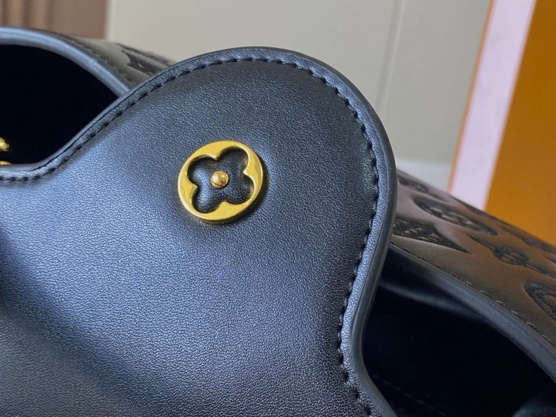 LV Capucines Bags 4081B-0265