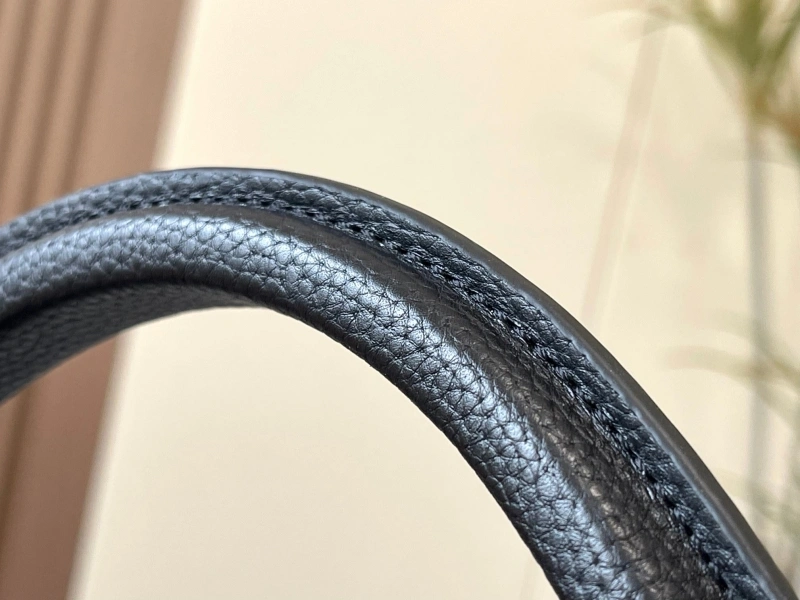 LV Capucines Bags 4081B-0275