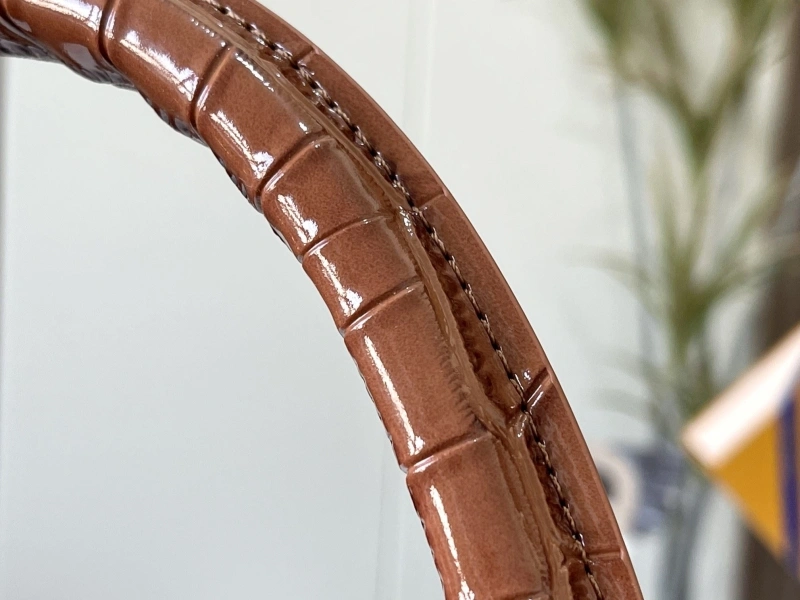 LV Capucines Bags 4081B-0293