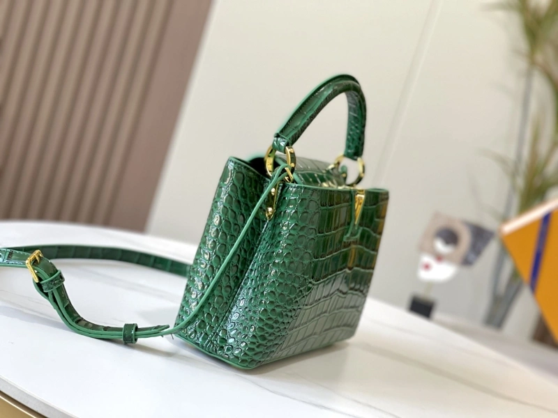 LV Capucines Bags 4081B-0300