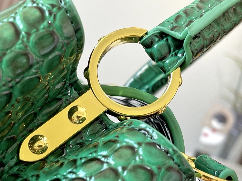 LV Capucines Bags 4081B-0300