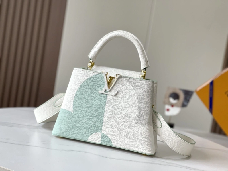 LV Capucines Bags 4081B-0328