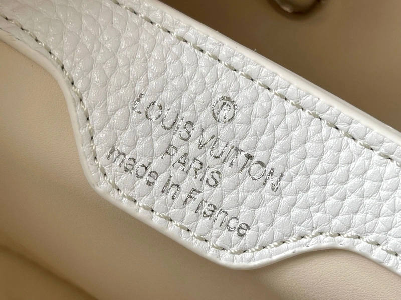 LV Capucines Bags 4081B-0385