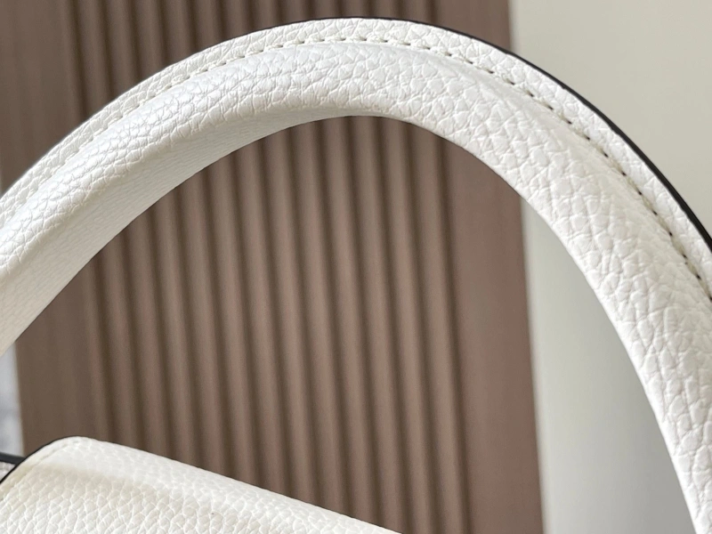 LV Capucines Bags 4081B-0400