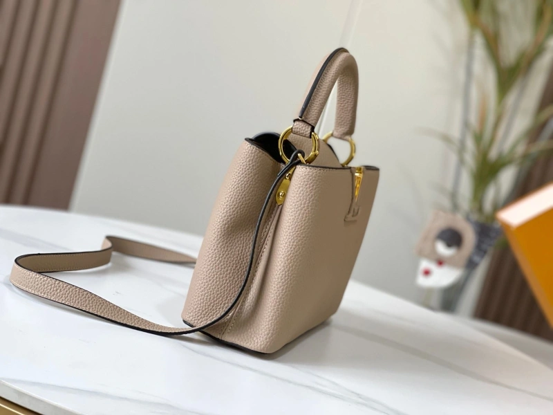 LV Capucines Bags 4081B-0404