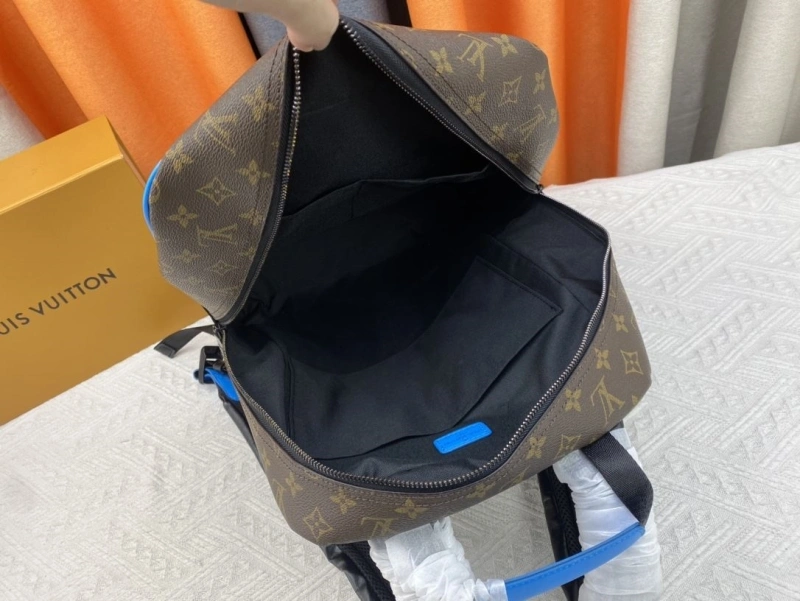 LV Backpacks 4081B-0497