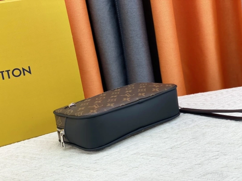 LV Clutch Bags 4081B-0512