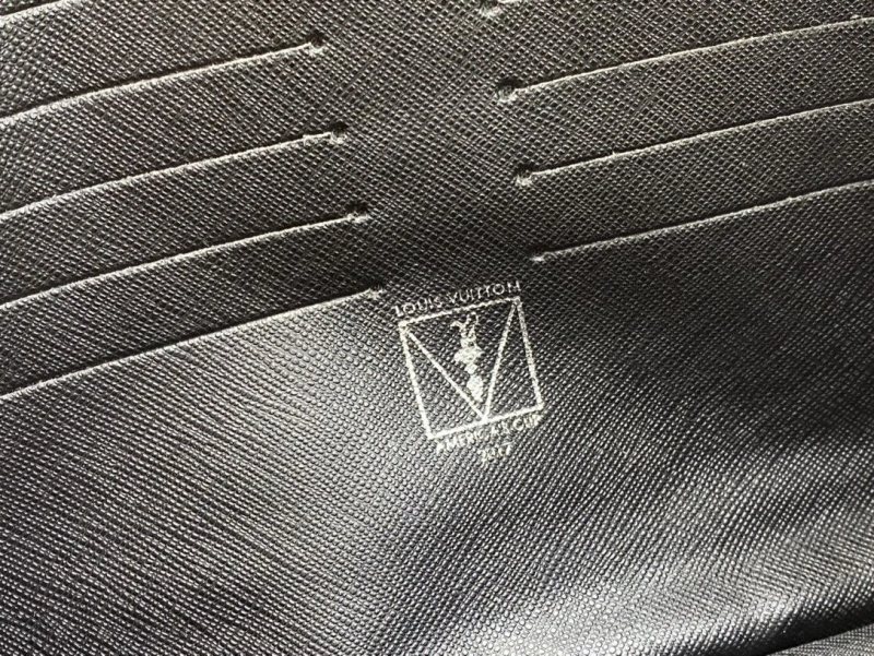 LV Clutch Bags 4081B-0514