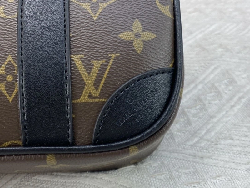 LV Clutch Bags 4081B-0522