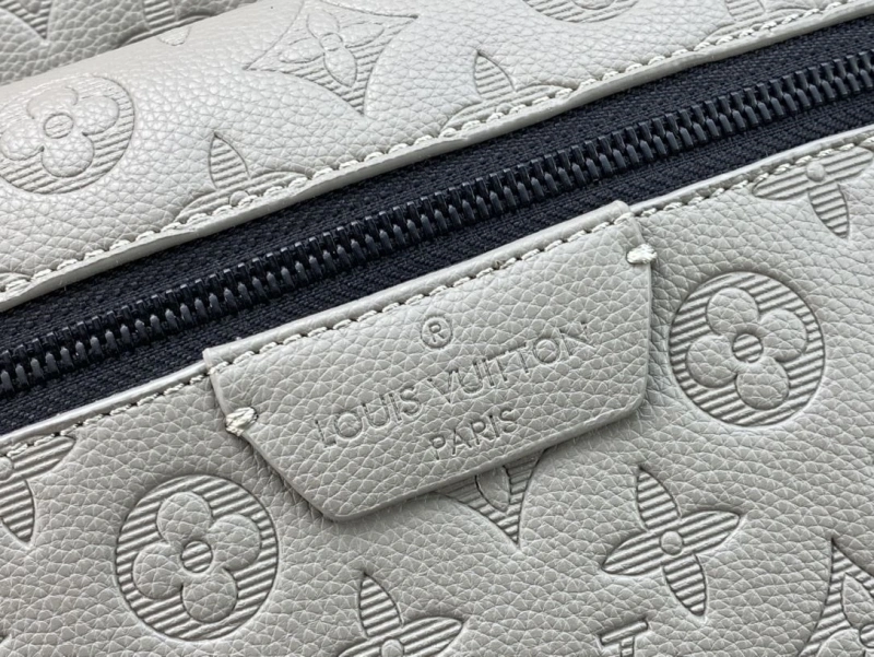 LV Backpacks 4081B-0560