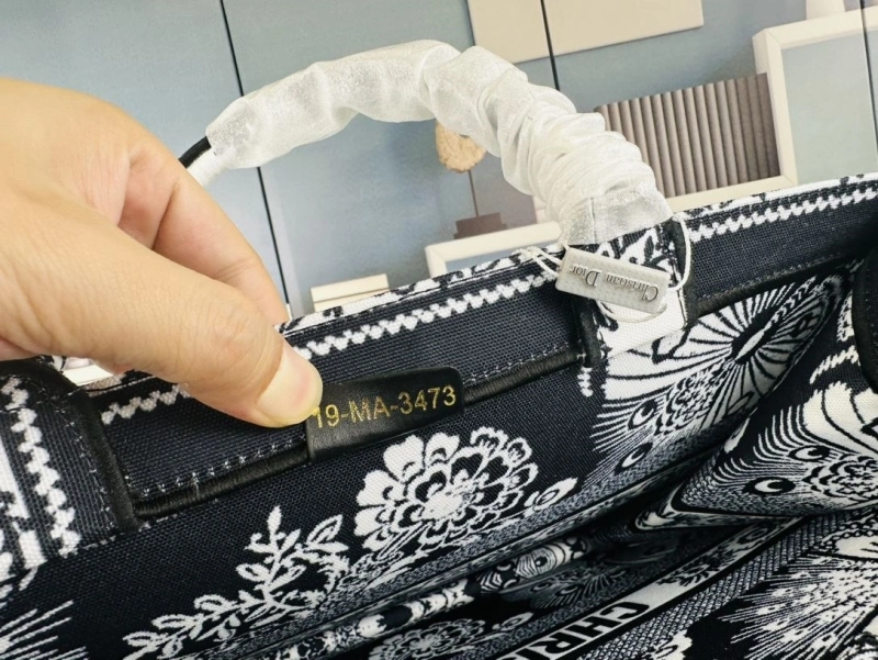 Dior Shopping Bags 4081B-1600