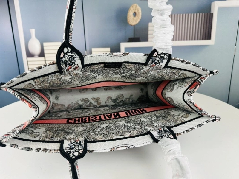 Dior Shopping Bags 4081B-1610