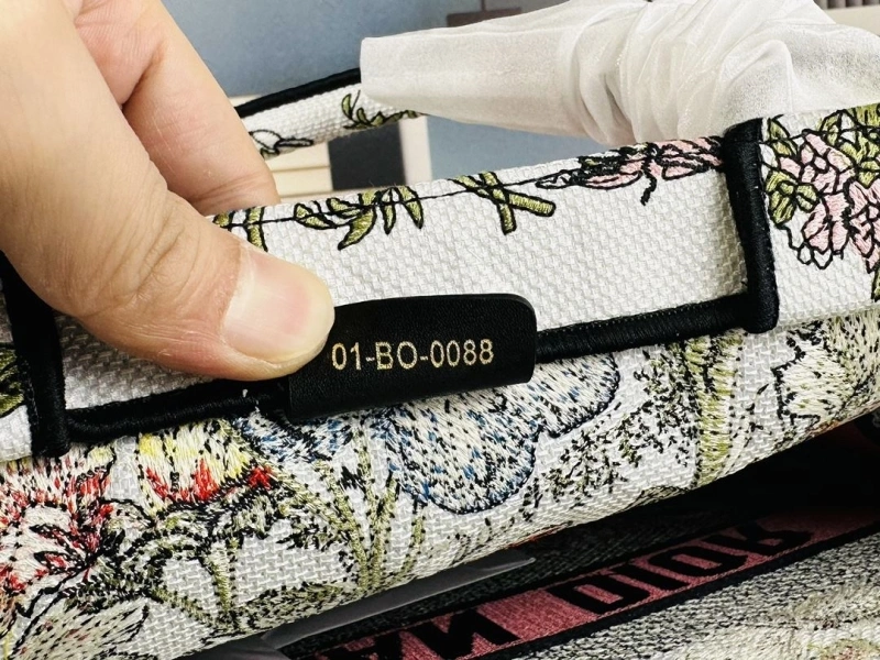 Dior Shopping Bags 4081B-1611