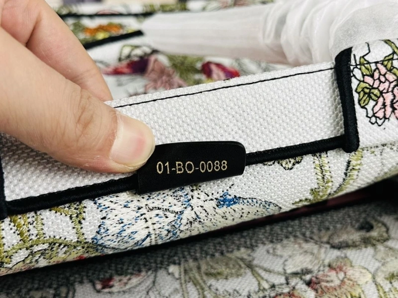 D10r shopping bags 4081b-1612