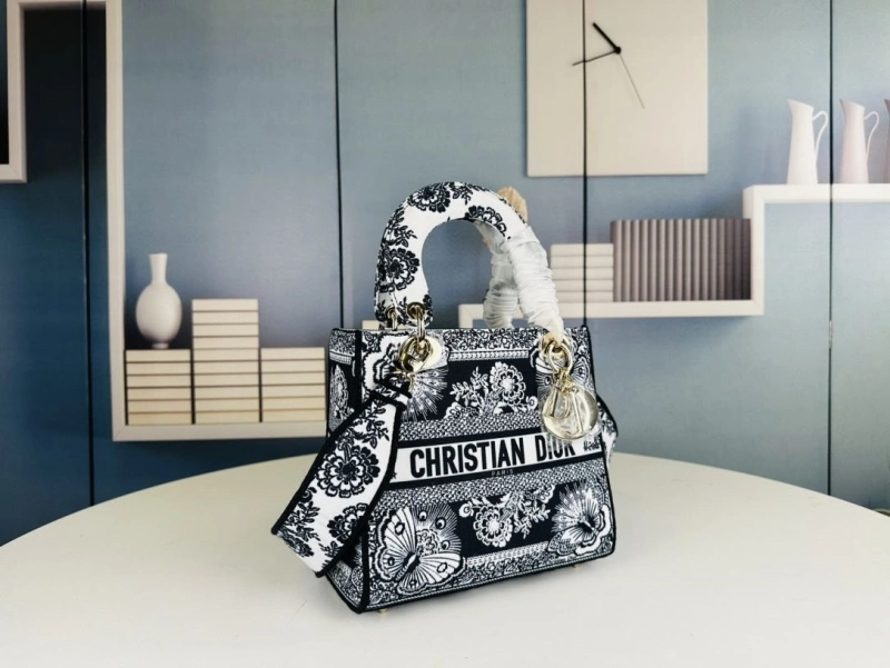 Dior Shopping Bags 4081B-1640