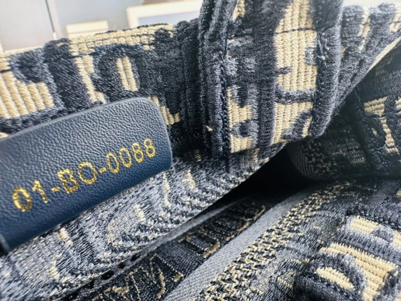 Dior Shopping Bags 4081B-1717