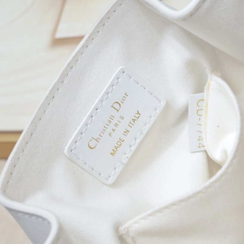 D10r top handle bags 4081b-1950