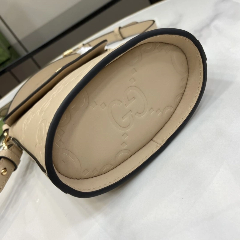 Gucci Bucket Bags 4094-0137