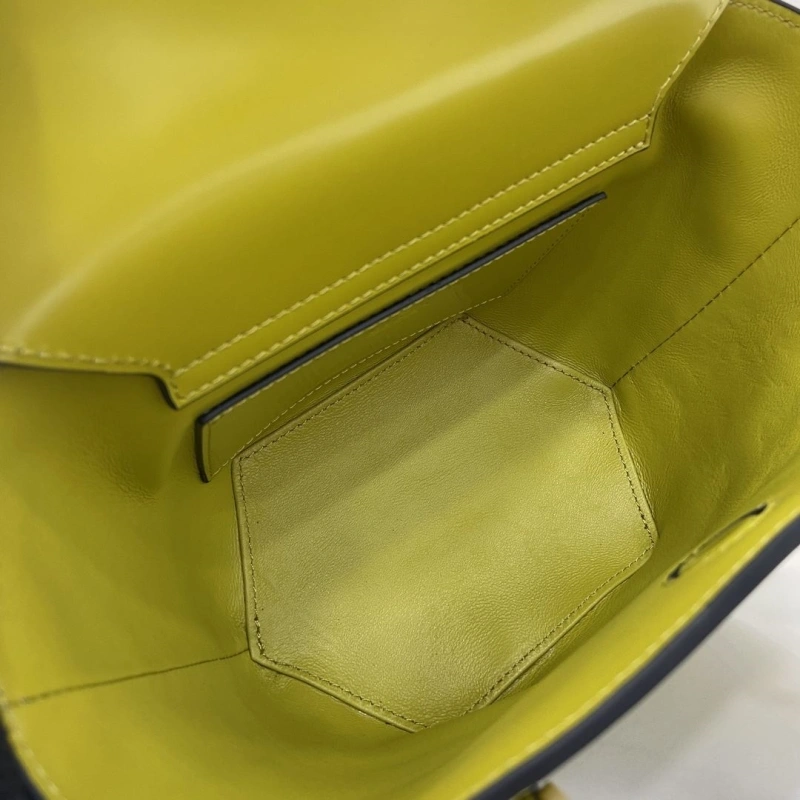 Gvc*1 top handle bags 4094b-0057