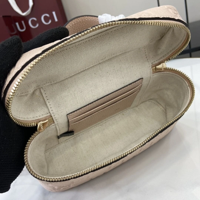 Gucci Cosmetic Bags 4094B-0404