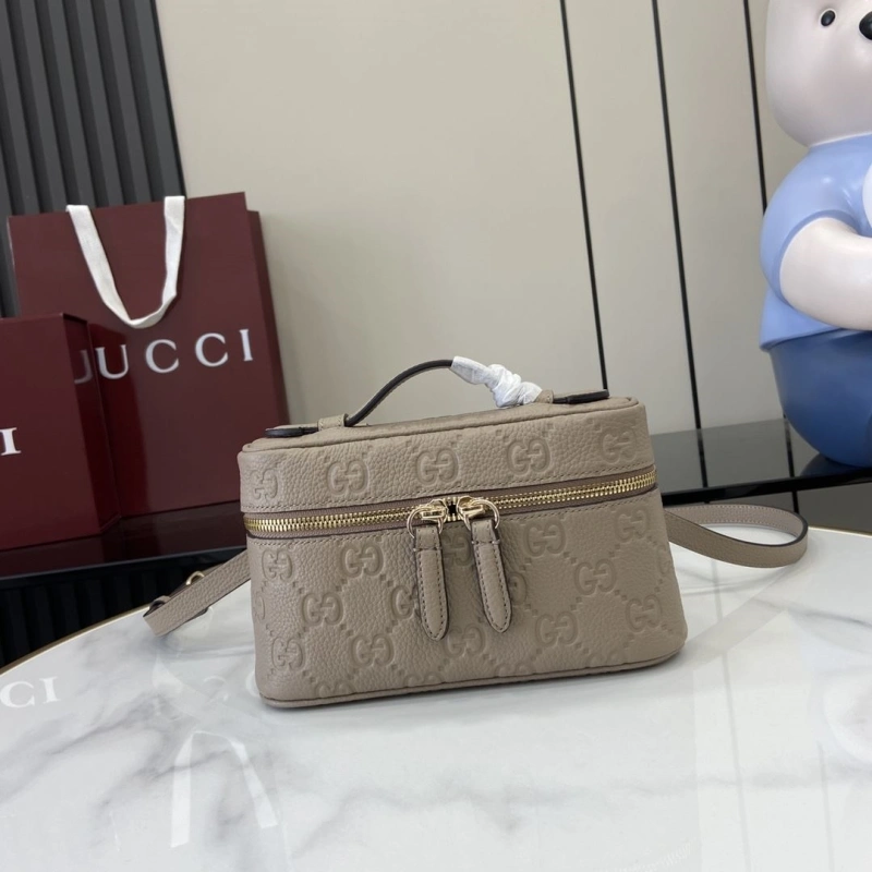 Gucci Cosmetic Bags 4094B-0411
