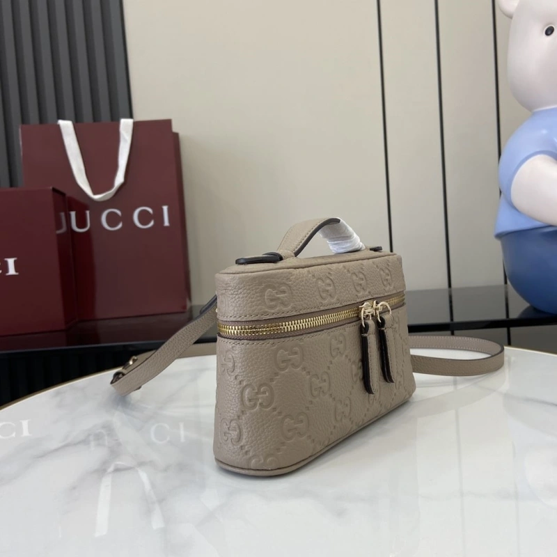 Gucci Cosmetic Bags 4094B-0411