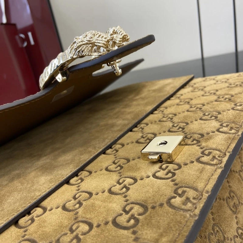 Gvc*1 clutch bags 4094b-0506