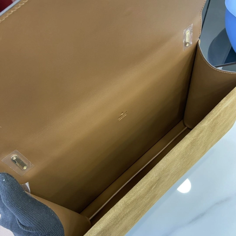 Gvc*1 clutch bags 4094b-0506