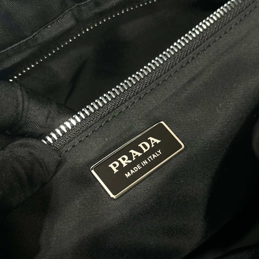 Prada Shopping Bags 4099A-0026