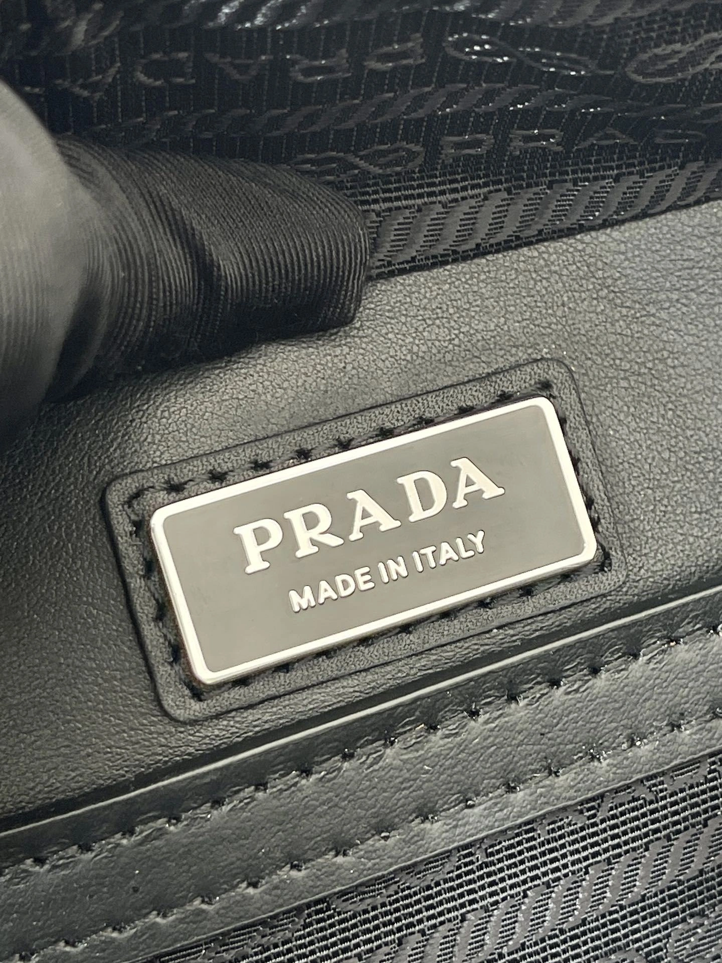 Prada Clutch Bags 4099A-0047