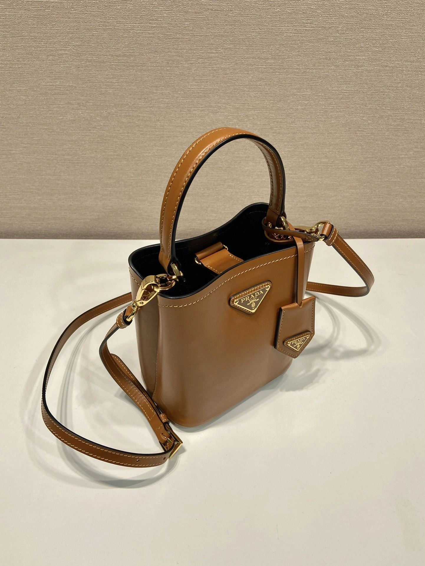 Prada Top Handle Bags 4099A-0099