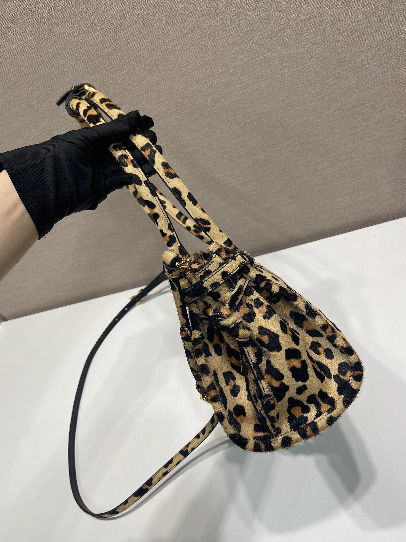 Prada Top Handle Bags 4099A-0122