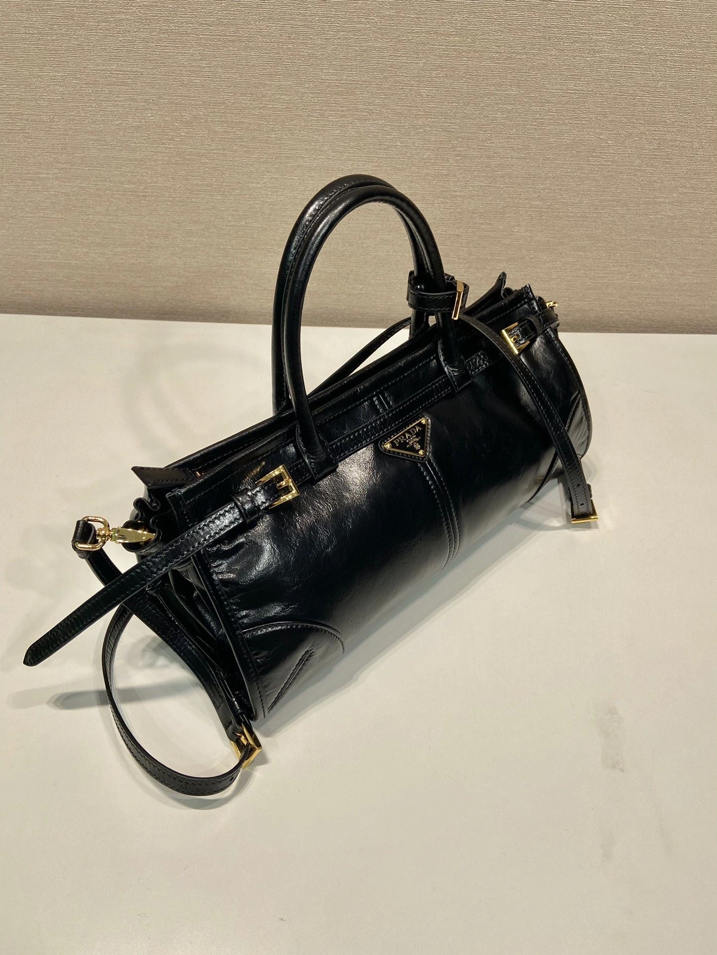 Prada Top Handle Bags 4099A-0126
