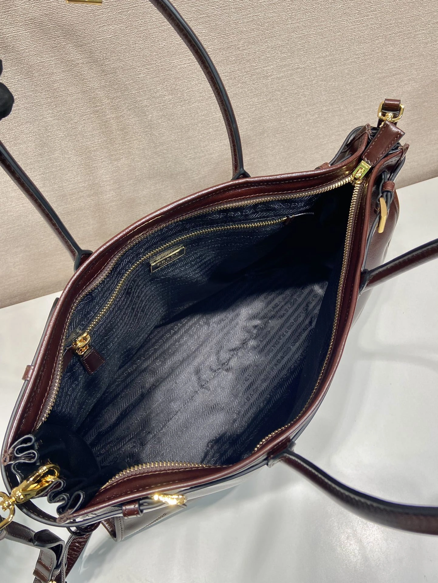 Prada Top Handle Bags 4099A-0145