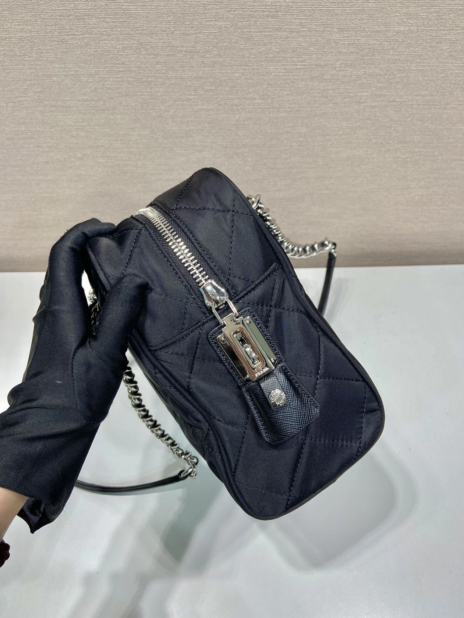 Prada Top Handle Bags 4099A-0152