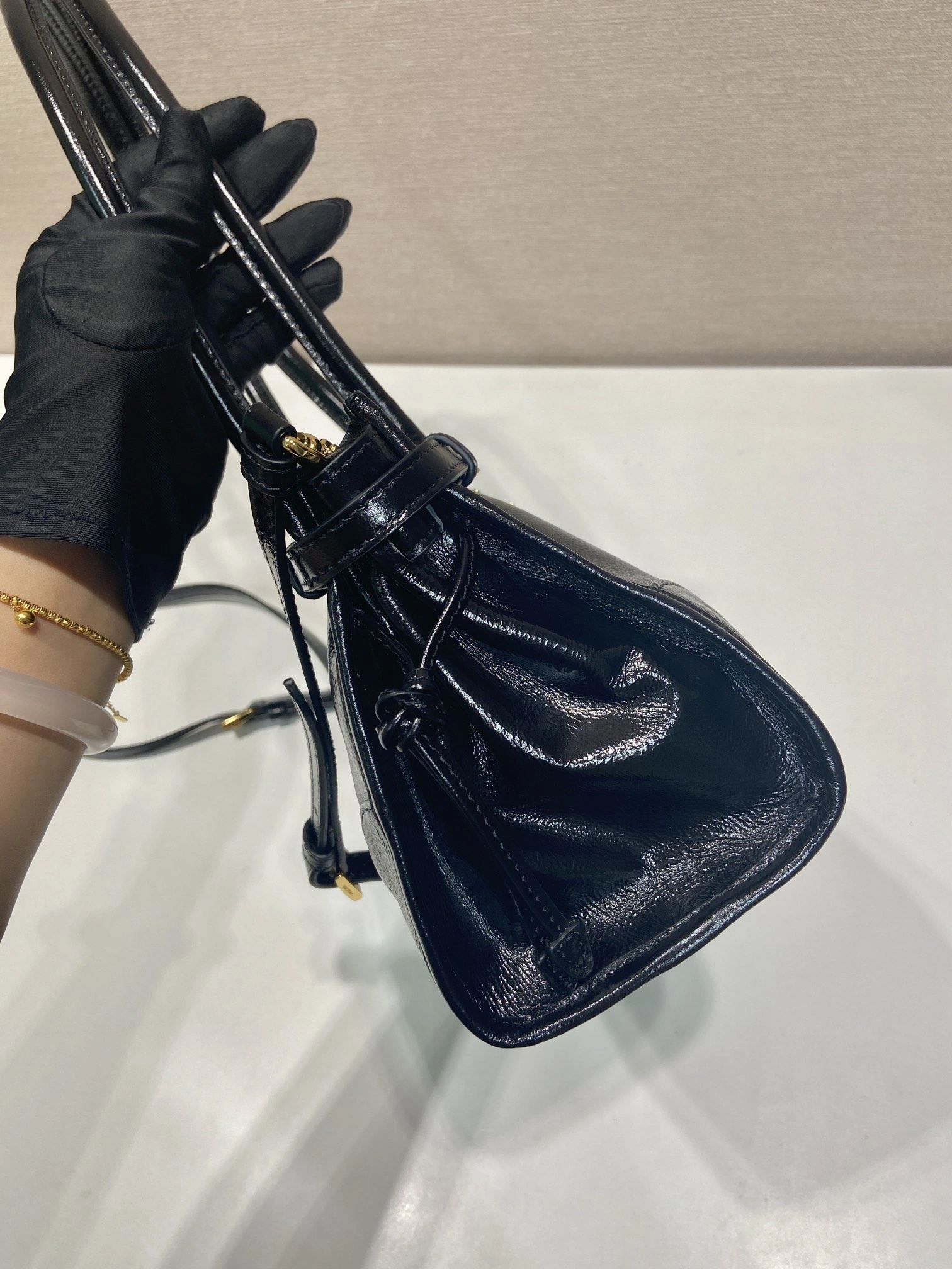 Prada Top Handle Bags 4099A-0154