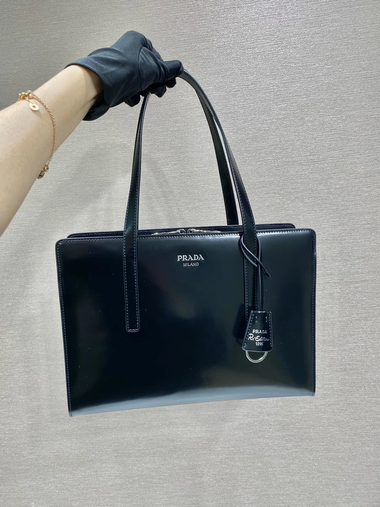 Prada Top Handle Bags 4099A-0181