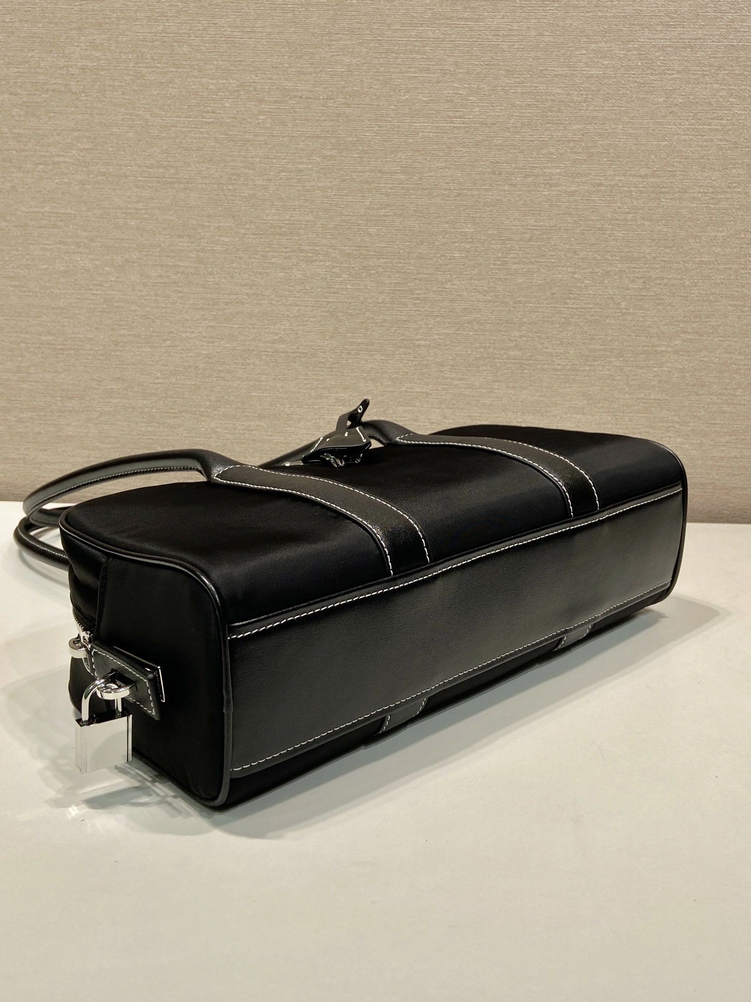 Prada Top Handle Bags 4099A-0196