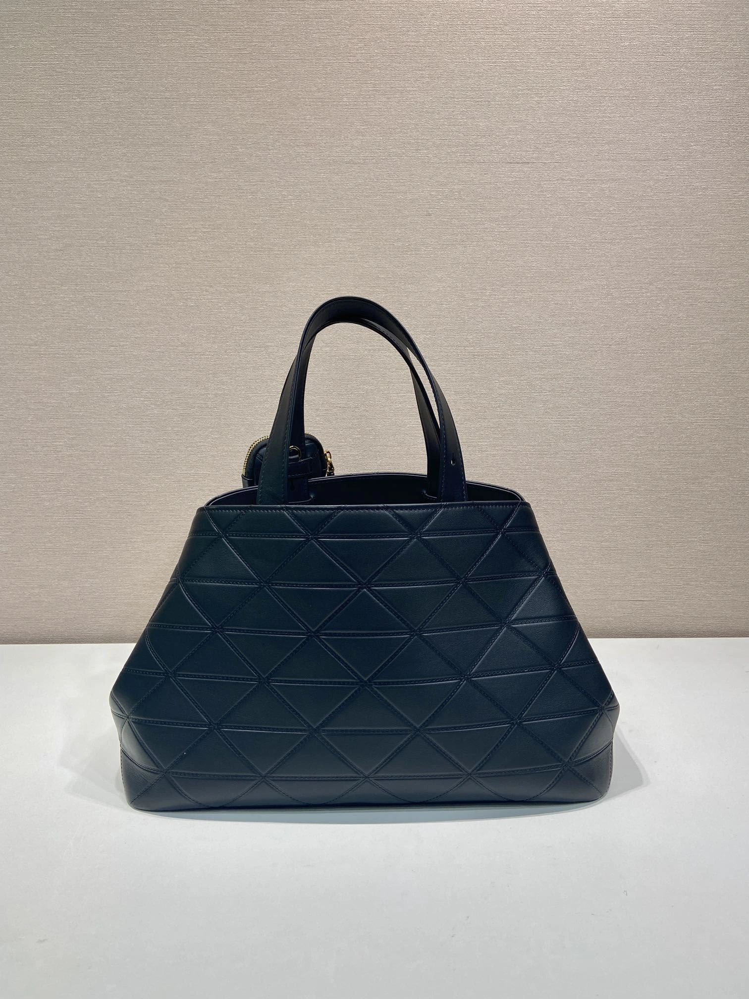 Prada Top Handle Bags 4099A-0205