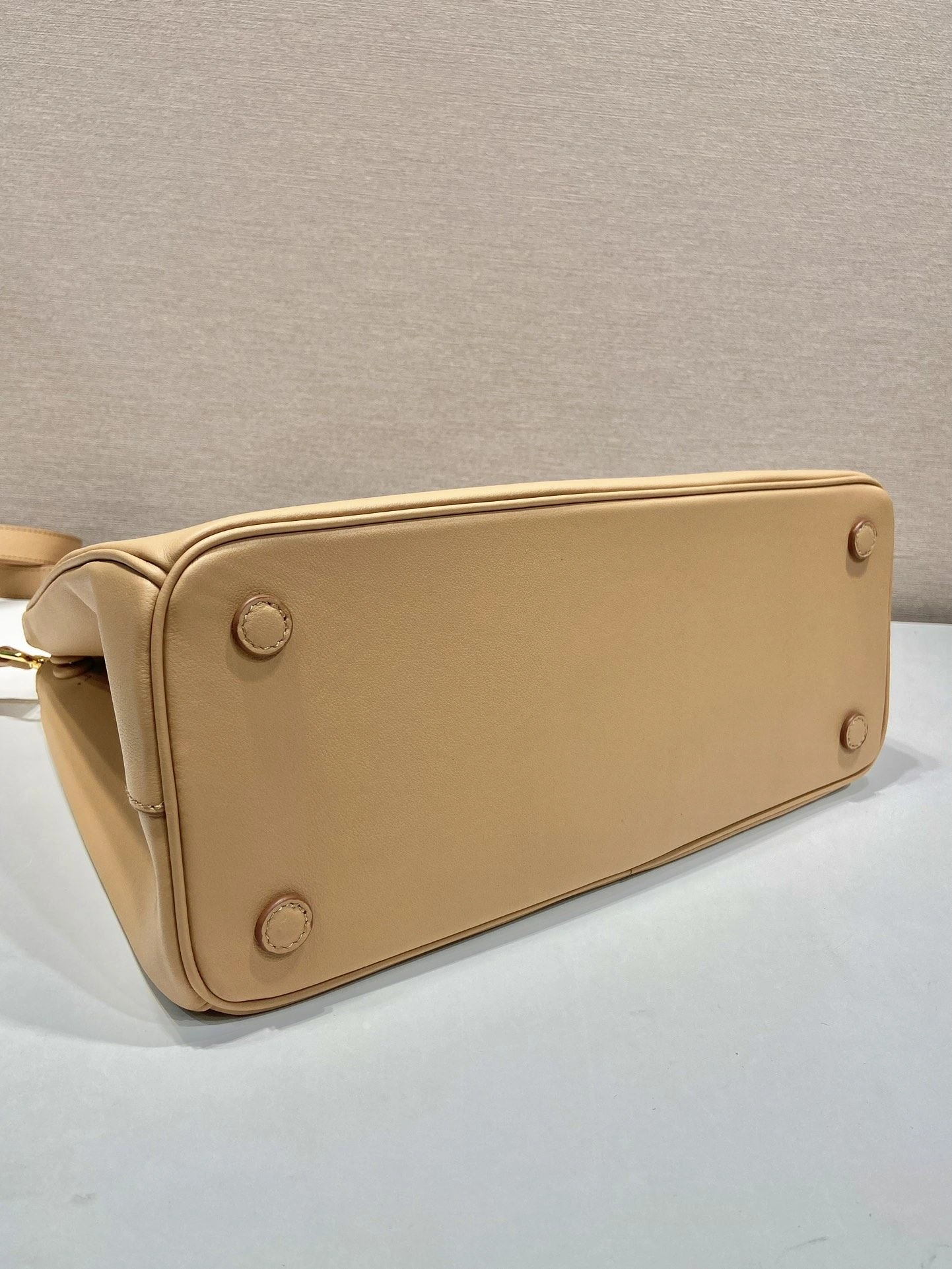 Prada Top Handle Bags 4099A-0212