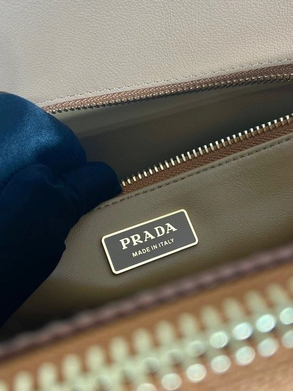 Prada Top Handle Bags 4099A-0212