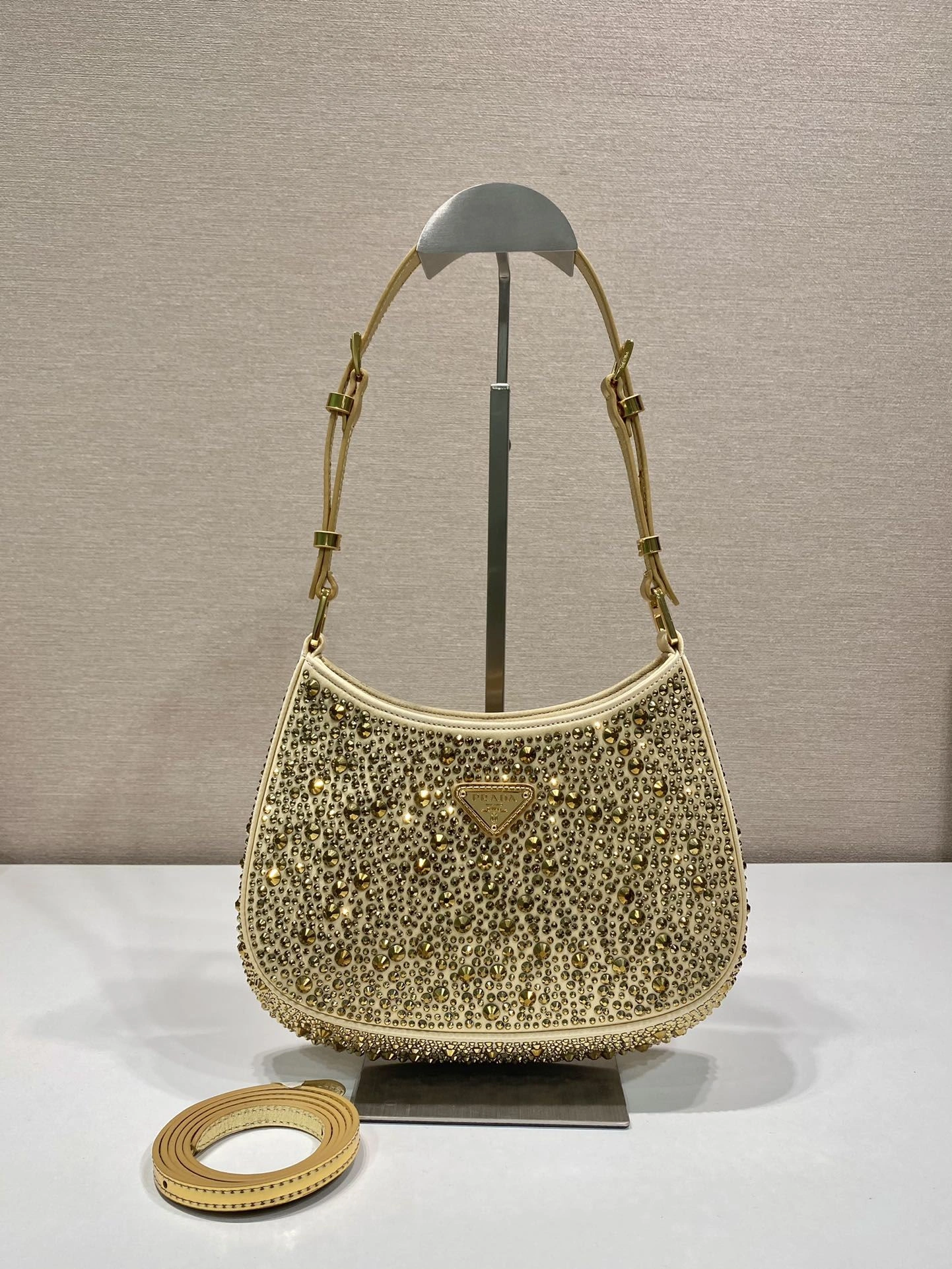 Prada Top Handle Bags 4099A-0224